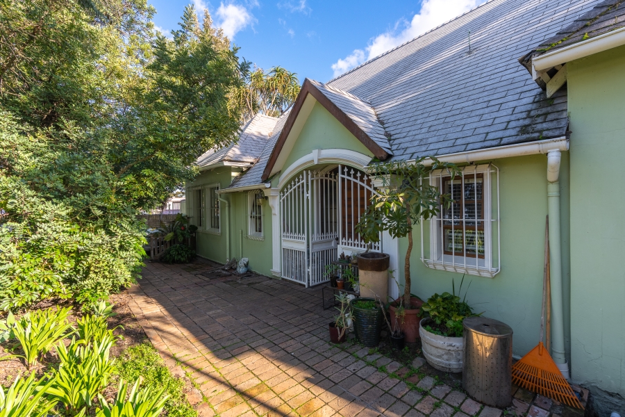 5 Bedroom Property for Sale in Pinelands Western Cape